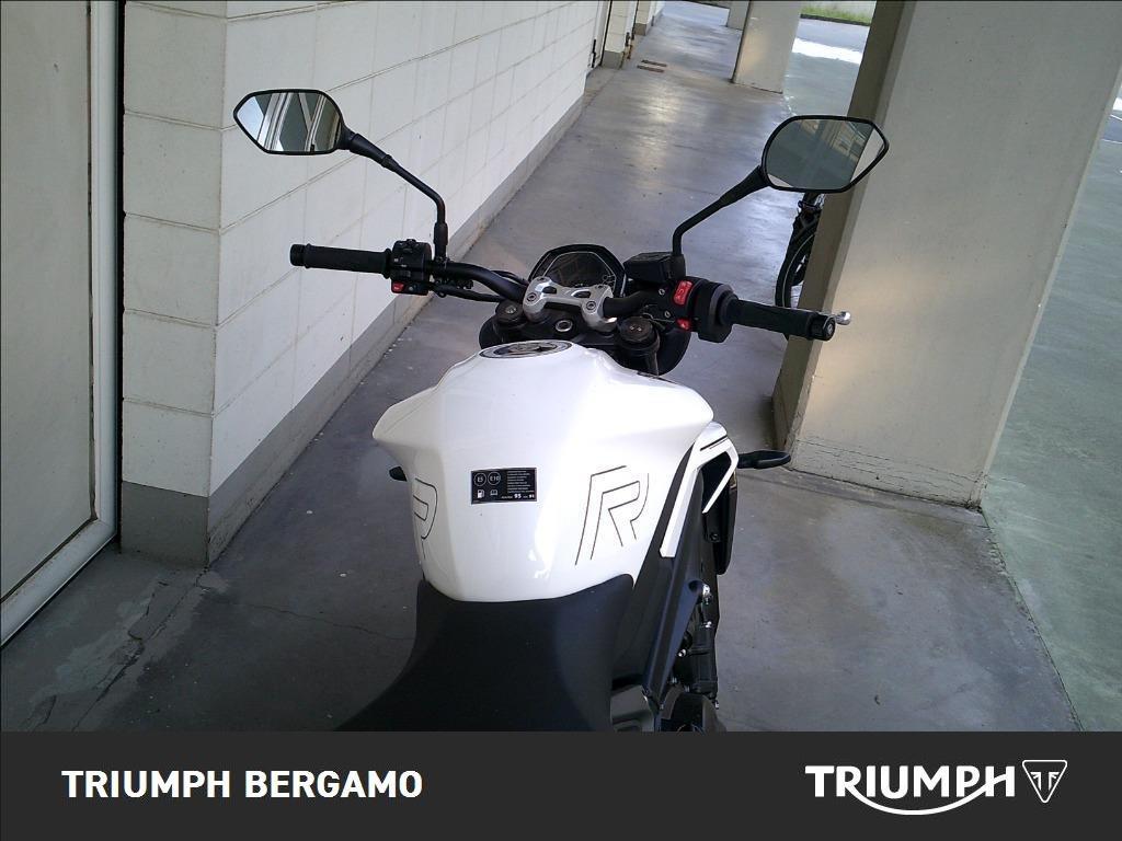 TRIUMPH Street Triple 765 R