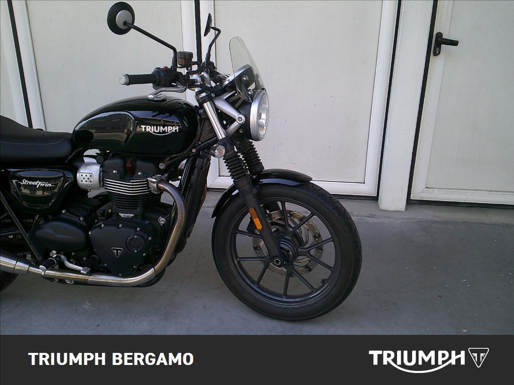 TRIUMPH Street Twin 900 