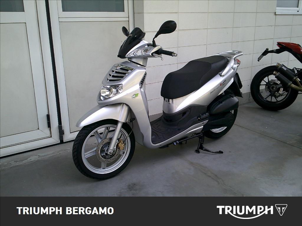 SYM HD 200 Evo ie LH