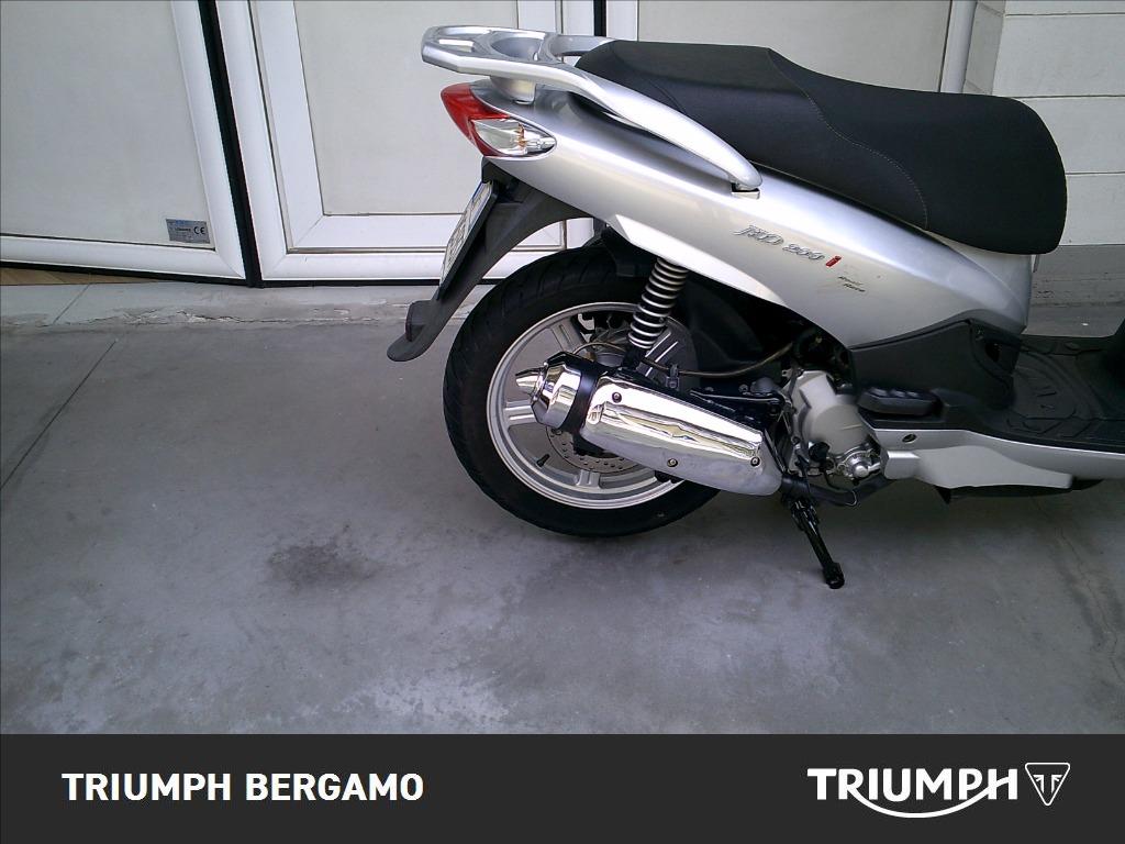 SYM HD 200 Evo ie LH