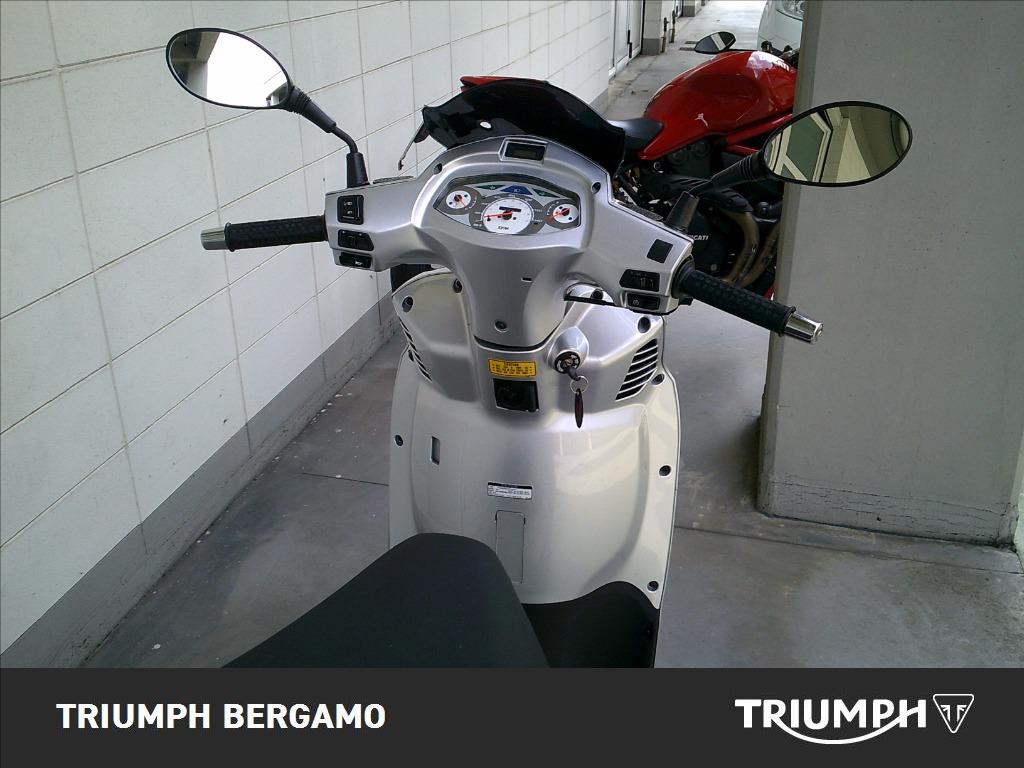 SYM HD 200 Evo ie LH
