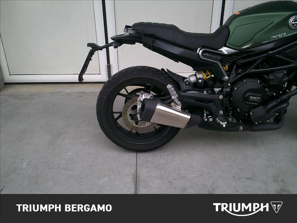 BENELLI Leoncino 800 