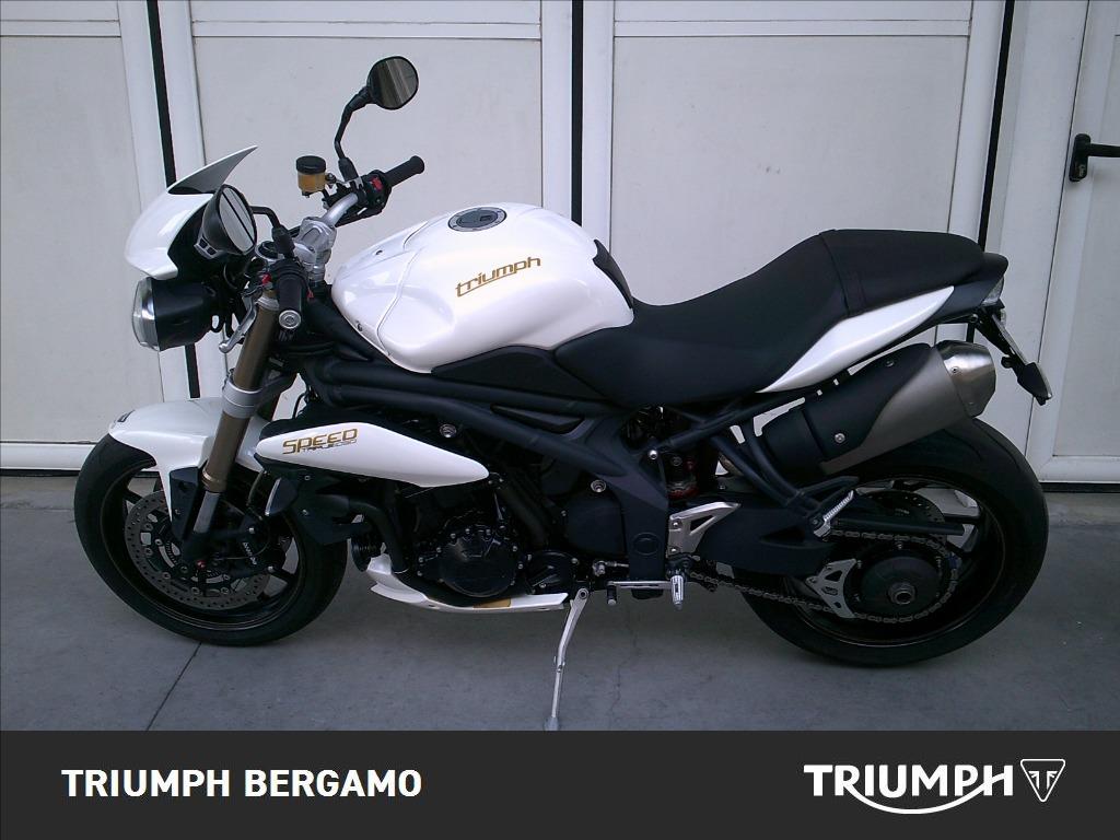 TRIUMPH Speed Triple 1050 