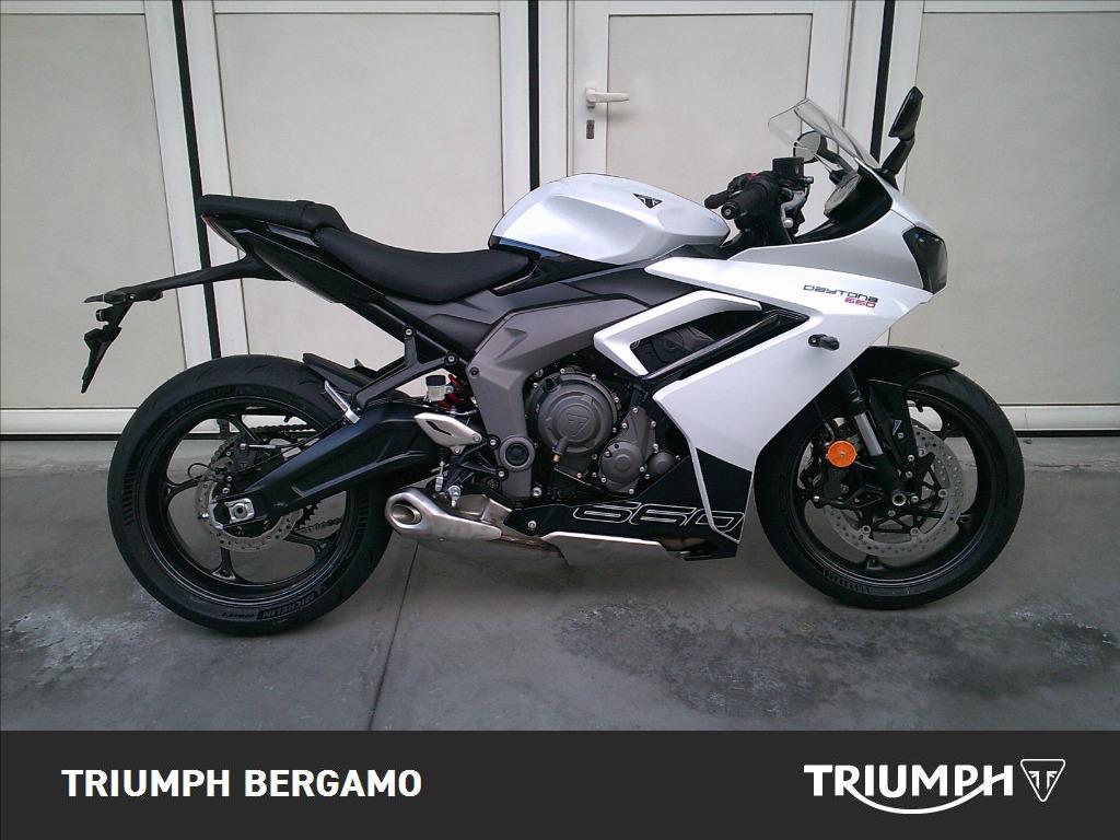 TRIUMPH Daytona 660 Abs
