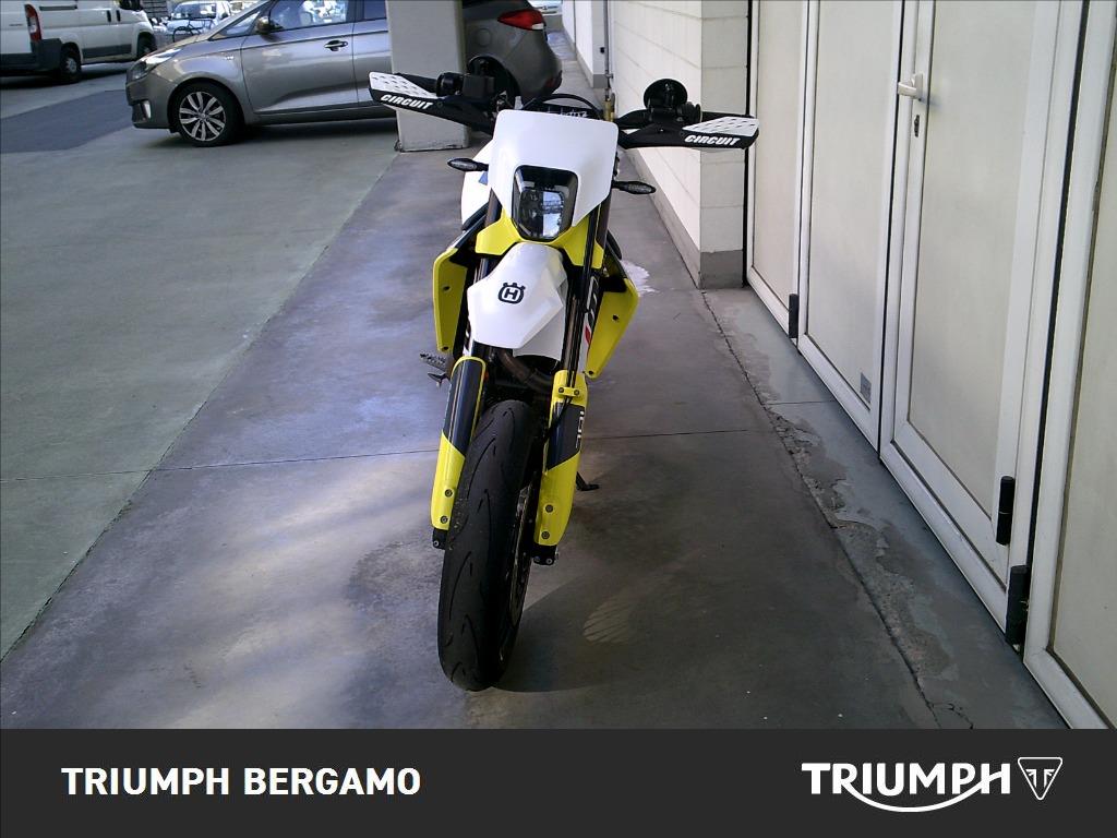 HUSQVARNA Supermoto 701 4T 