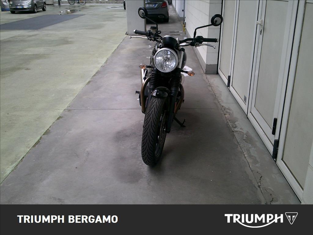 TRIUMPH Street Twin 900 