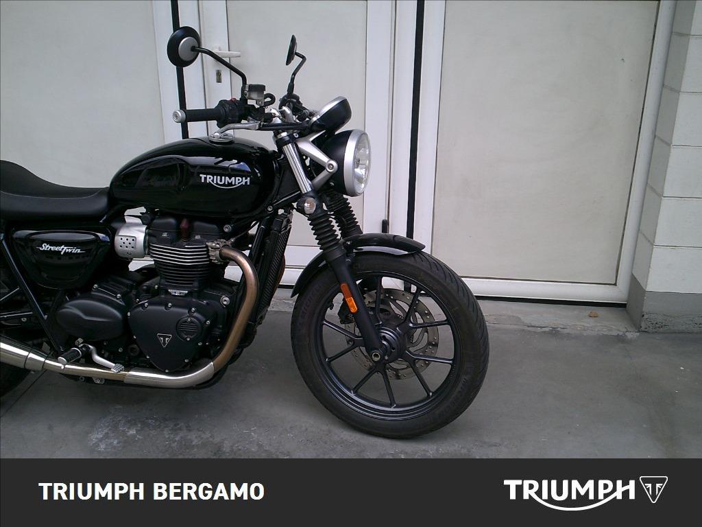 TRIUMPH Street Twin 900 