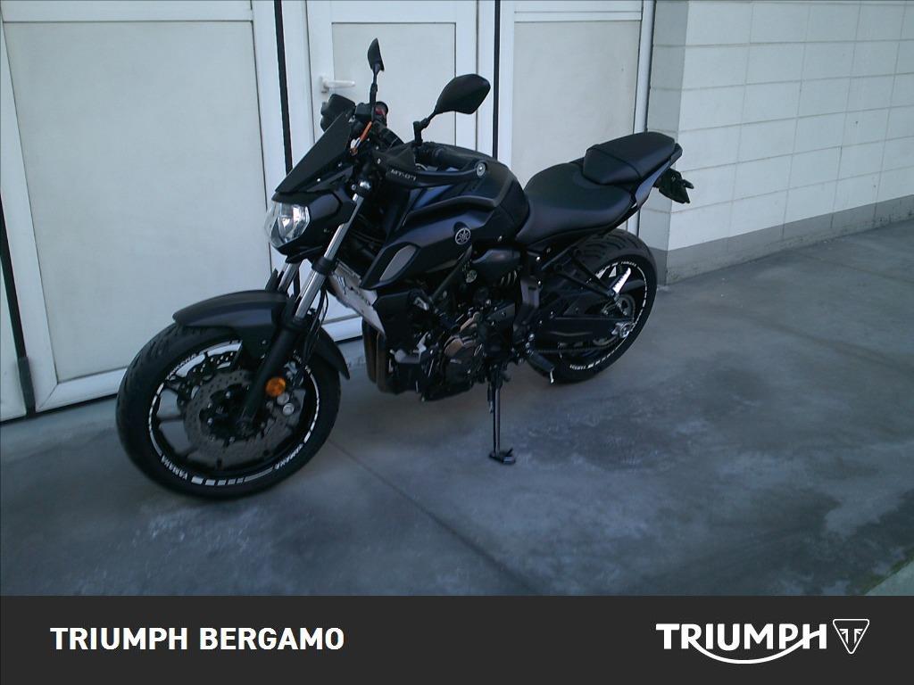 YAMAHA MT-07 690 Abs