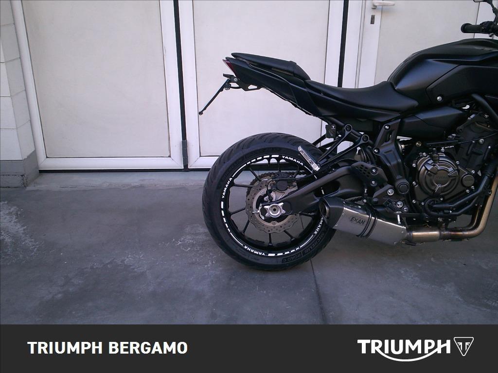 YAMAHA MT-07 690 Abs