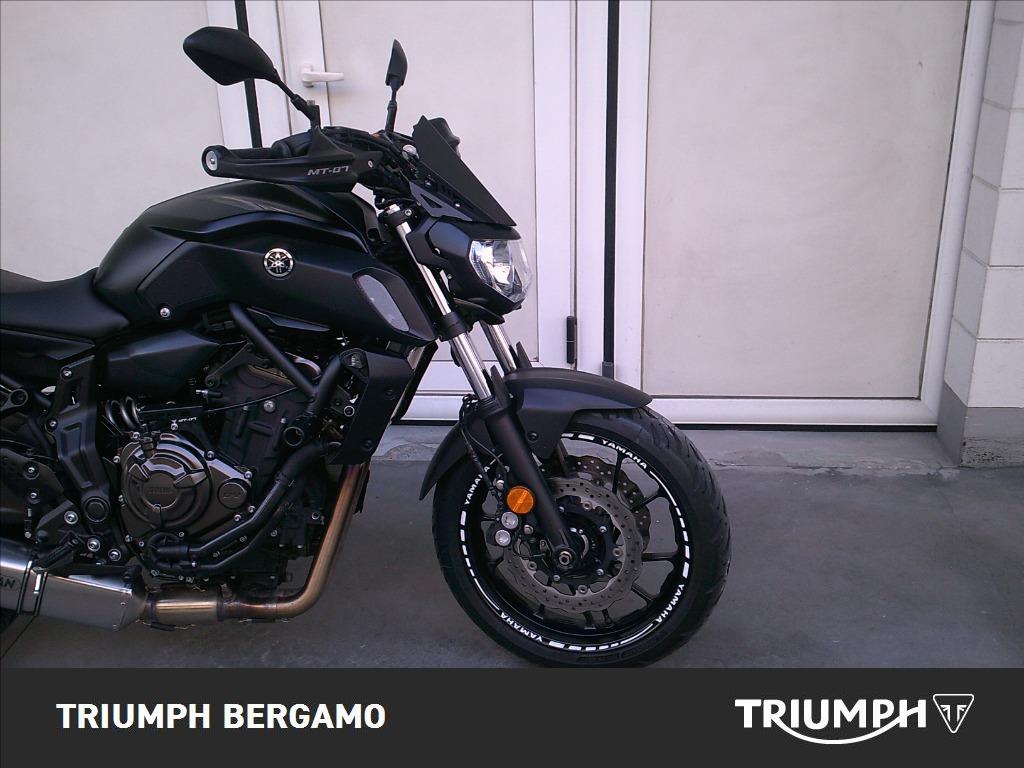 YAMAHA MT-07 690 Abs
