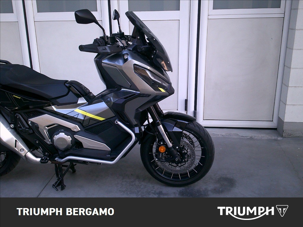 HONDA X-ADV 750 DCT Abs