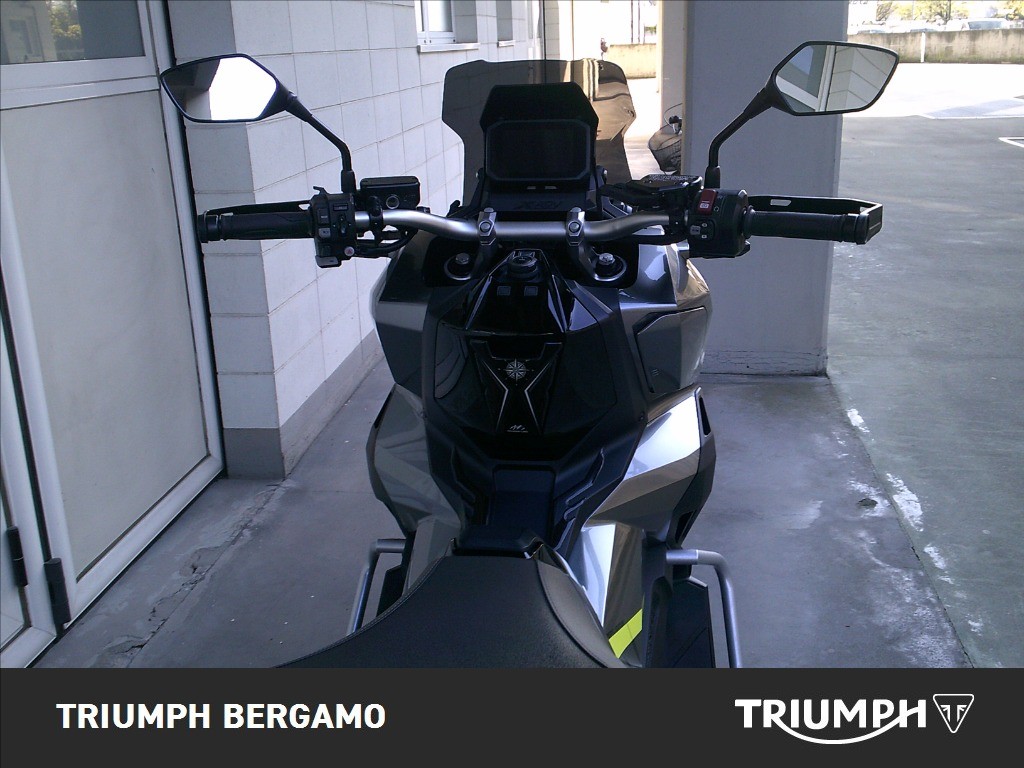 HONDA X-ADV 750 DCT Abs