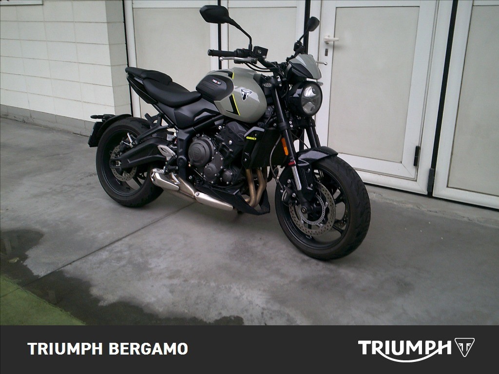 TRIUMPH Trident 660 Jet Black Abs